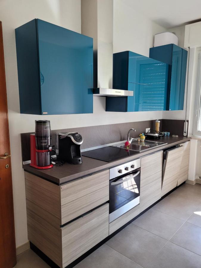 Ferienwohnung Garda Best Living Desenzano del Garda Exterior foto