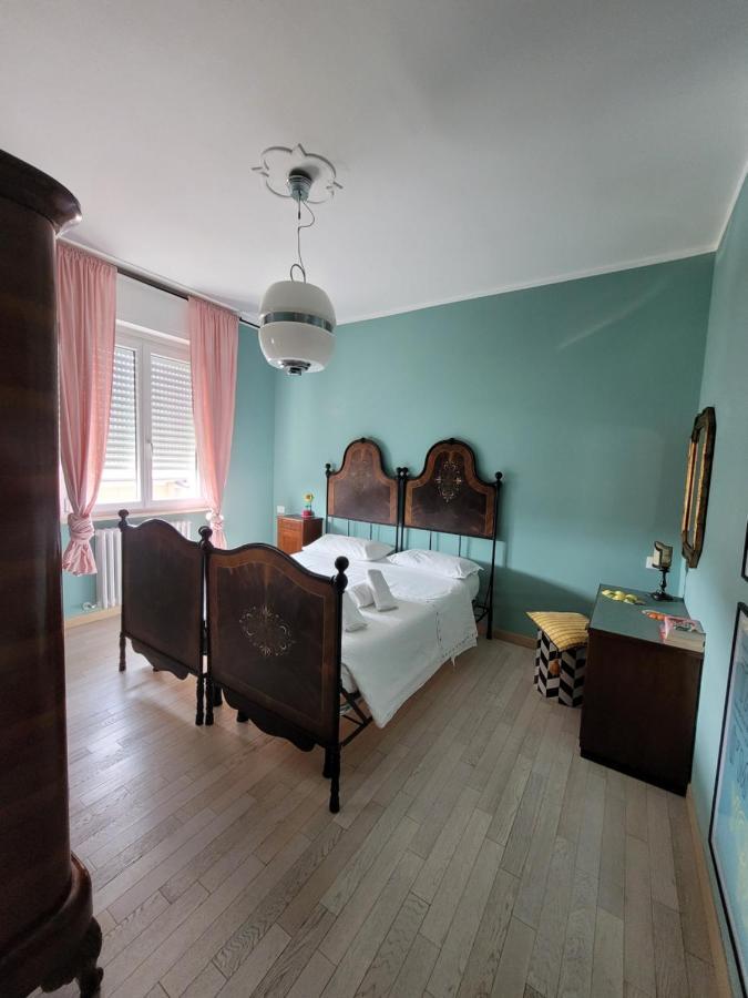 Ferienwohnung Garda Best Living Desenzano del Garda Exterior foto